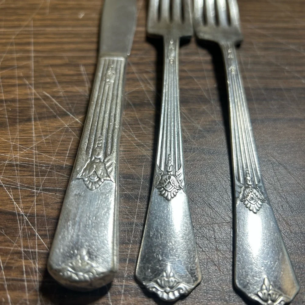 3 WM Rogers Son Art DECO 1932 GUILD / CADENCE Stainless Blade 2 Forks & 1 Knife